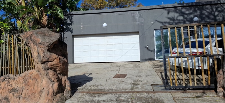 6 Bedroom Property for Sale in Haven Hills Eastern Cape